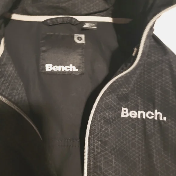 Bench Small Jacket - Picture 2 of 9